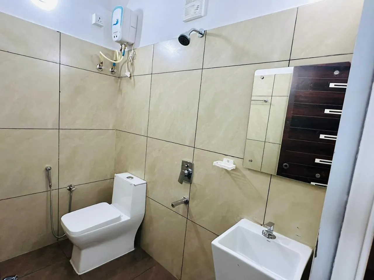 Tcs Rooms Ezhilode Payyanur Payyannur الهند